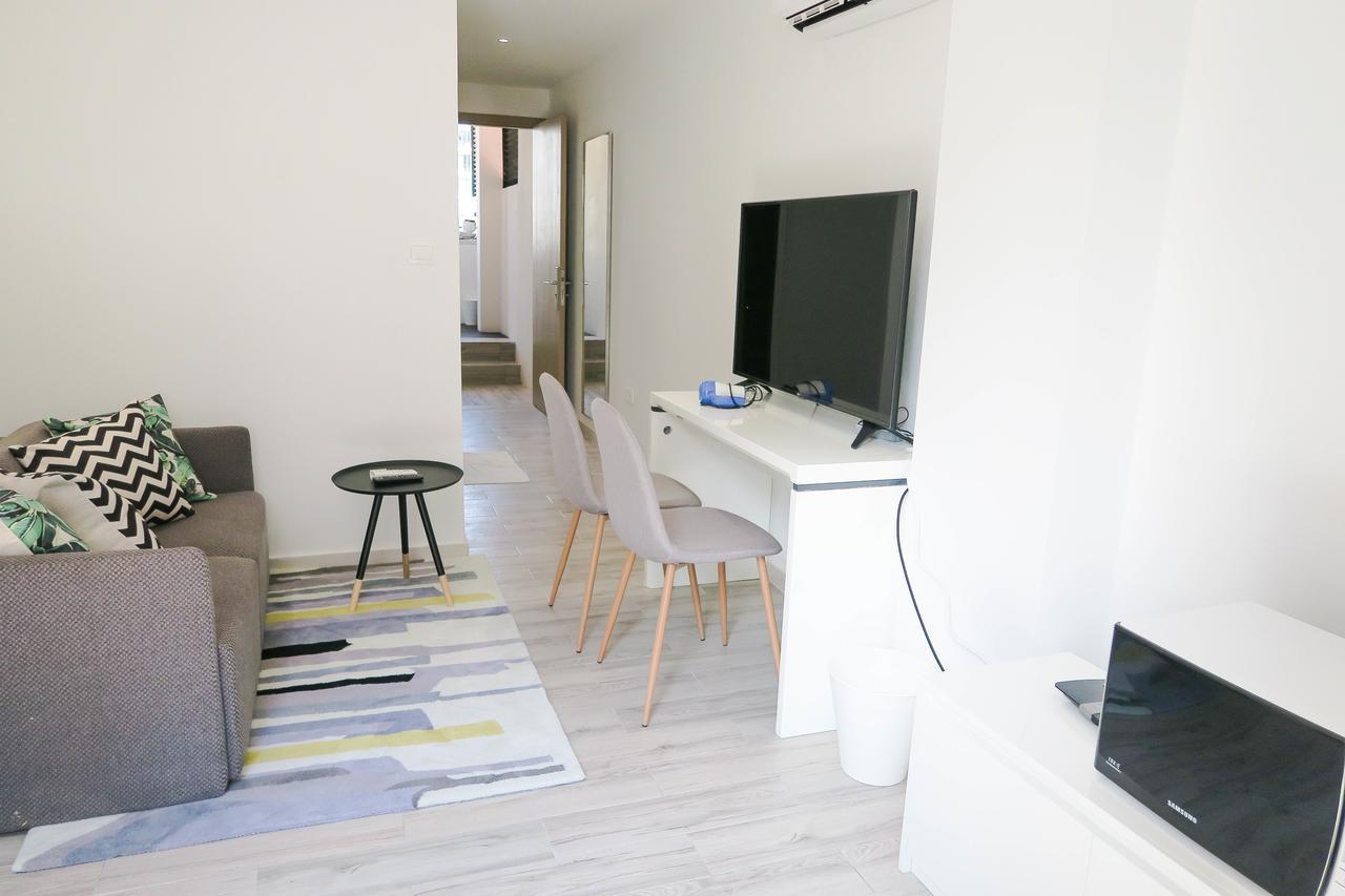 Comfy 4 By Ong Realty Apartment